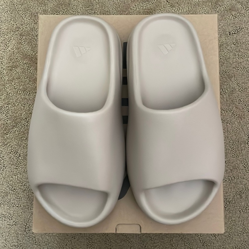 adidas Yeezy Slide - Pure